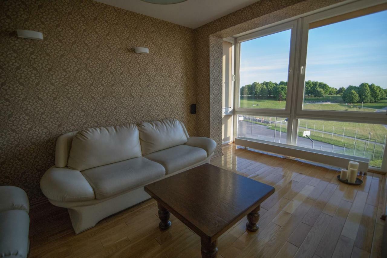 Cozy Apartment With A Wonderful Lake View Telšiai Eksteriør bilde